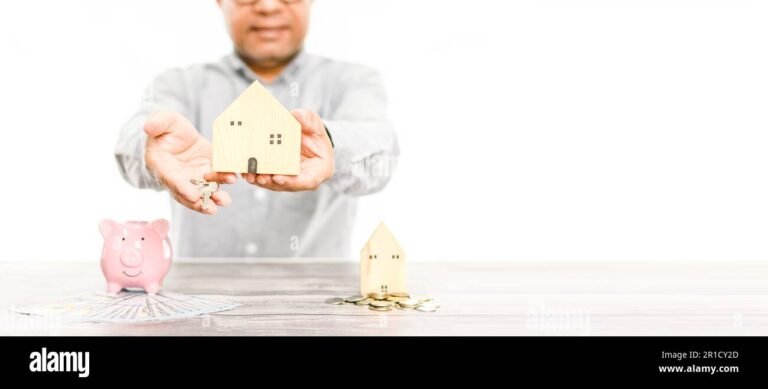 saastopossu ja asunto avaimet rinnakkain