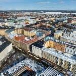 suomalainen-kaupunkinakyma-ja-kerrostalot