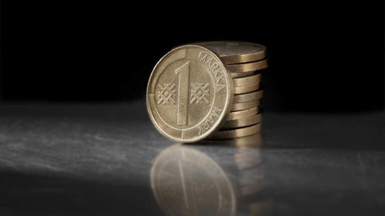 Millä Summalla Kannattaa Aloittaa Osakekauppa Suomessa 2 suomalainen osakemarkkina ja raha symboli